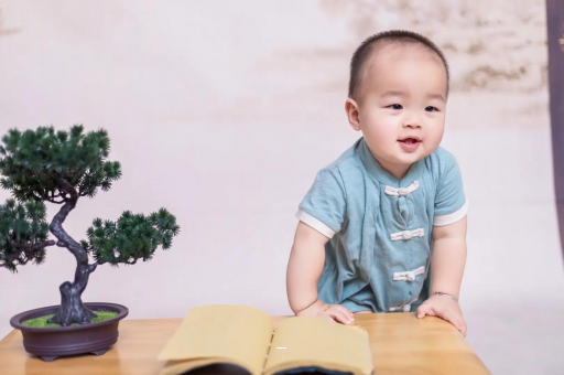 供卵包生男孩公司怀孕初期肚子紧绷